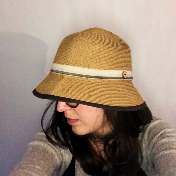 Foldable paper sunhat - Picture 1 of 2